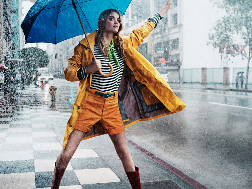 Как одеться в дождливую погоду: советы женщинам