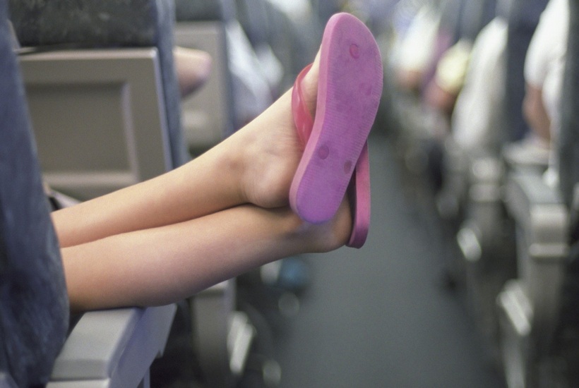 В какой обуви ехать в поезде летом