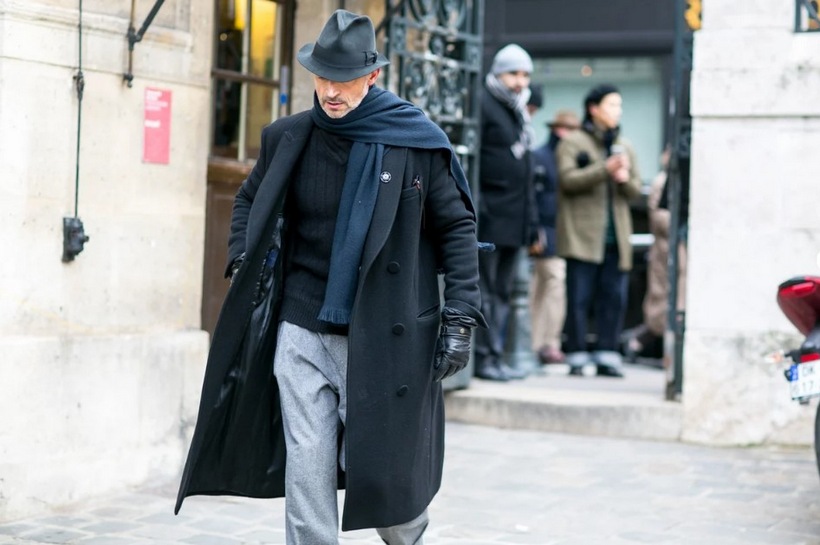 Что одеть с черным мужским пальто