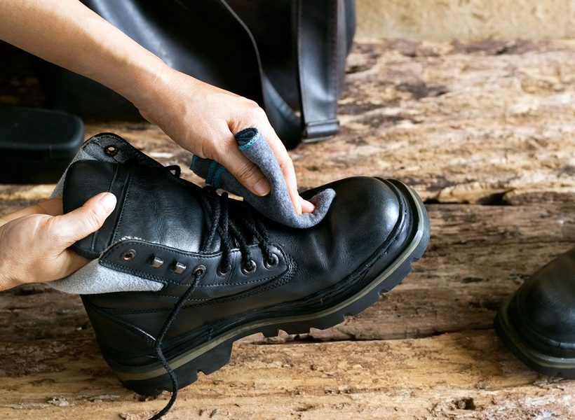 Как избавиться от соли на обуви из кожи в домашних условиях