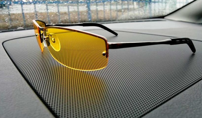 Как выбрать солнцезащитные очки для водителя