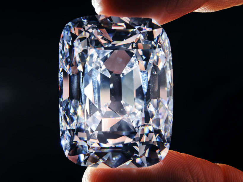 Искусственный бриллиант: как называется, что это такое